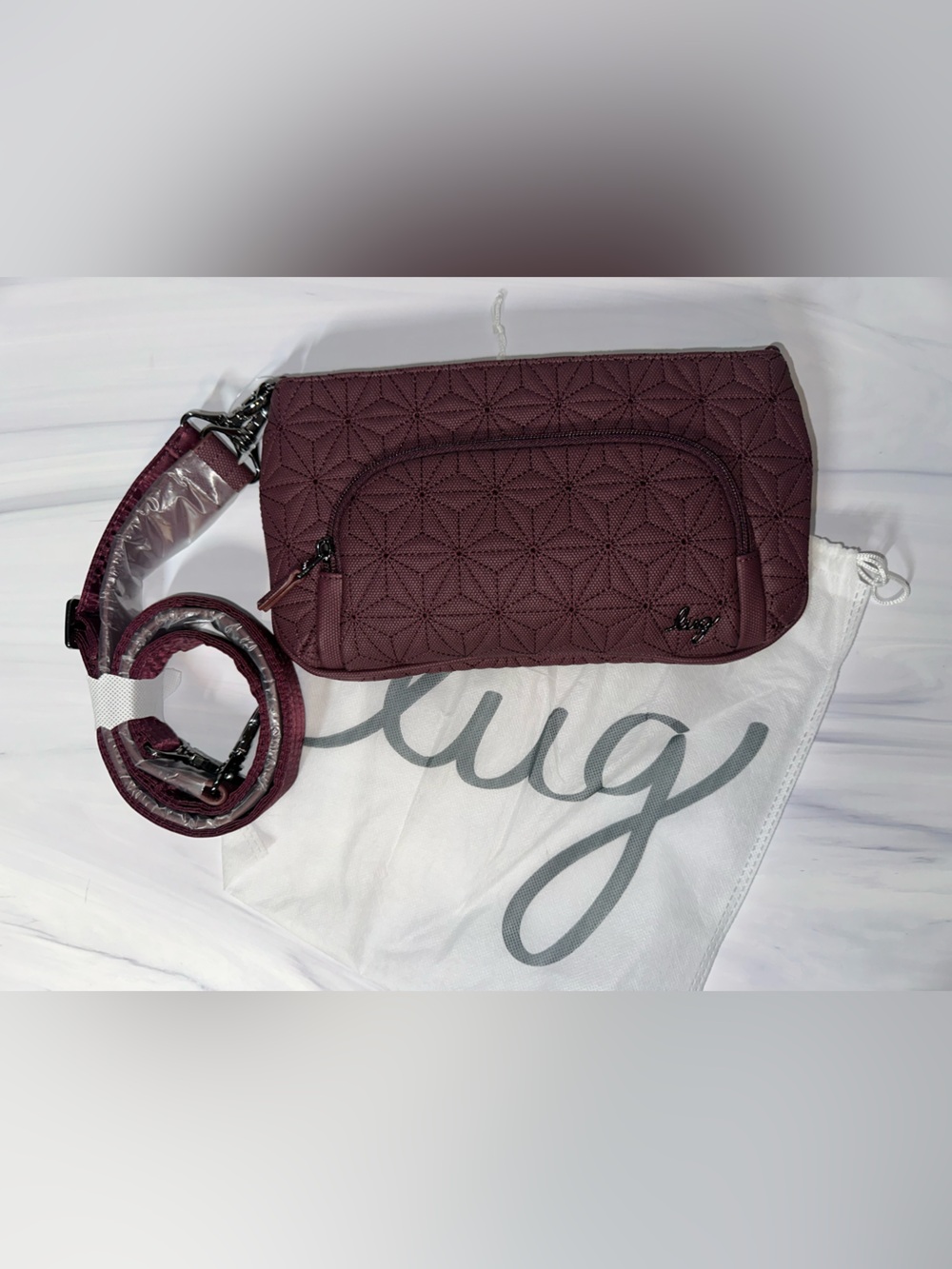 Lug Matte luxe VL Flyer convertible crossbody Wine color. NWOT